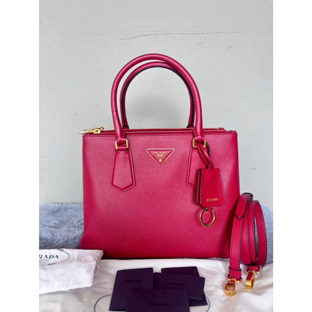 กระเป๋ามือสอง Prada Saffiano Fuoco