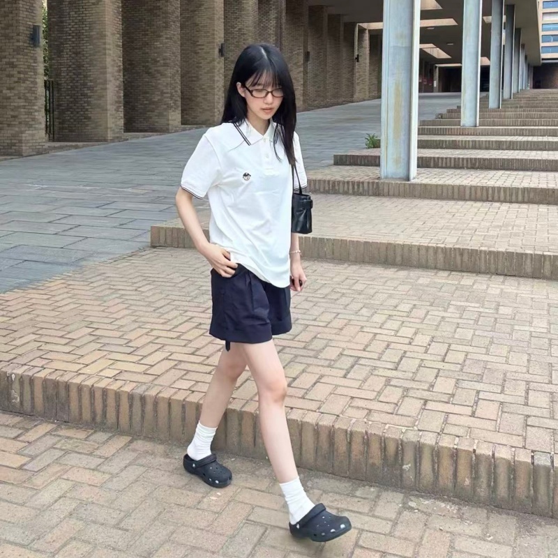 【OFFICIAL STORE】Crocs Classic Clog EVA รองเท้าแตะ 100% รองเท้ากีฬา -เทศกาลสงกรานต์