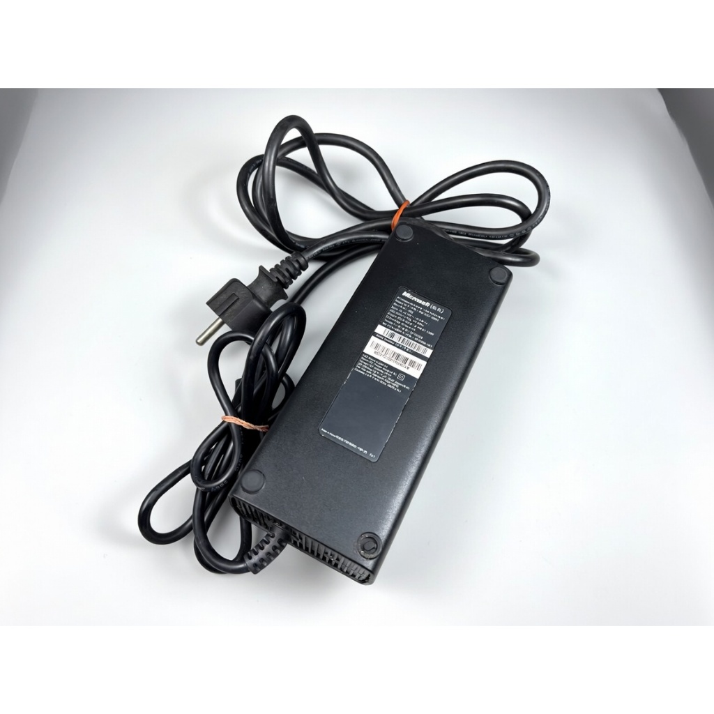 หม้อแปลงไฟ Xbox360 Slim E จองแท้  สำหรับเครื่องเกม สภาพดีใช้งานปกติไฟ220v ไฟไทยใช้ได้เลย