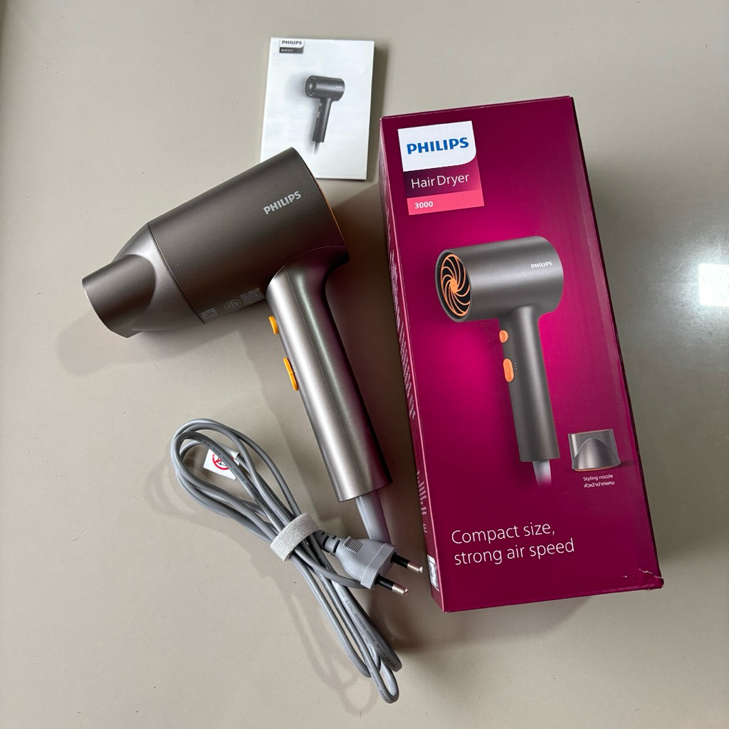 Philips ฟิลิปส์ ไดร์เป่าผม 1600W ผมนุ่มเงางามด้วย 30 ล้านไอออน รุ่น BHD321/00 [มือสอง ยังไม่ผ่านการใ