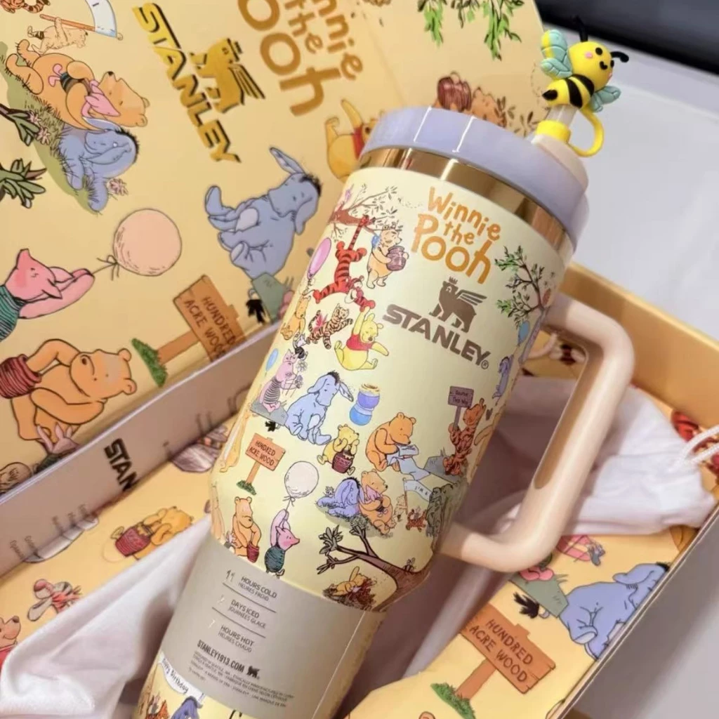Winnie the Pooh Tumbler 1180ML🍯🐻แก้วเก็บความเย็นลายวินนี่เดอะพูห์ แก้วขนาดใหญ่สำหรับใช้ในรถ บรรจุในกล่องของขวั