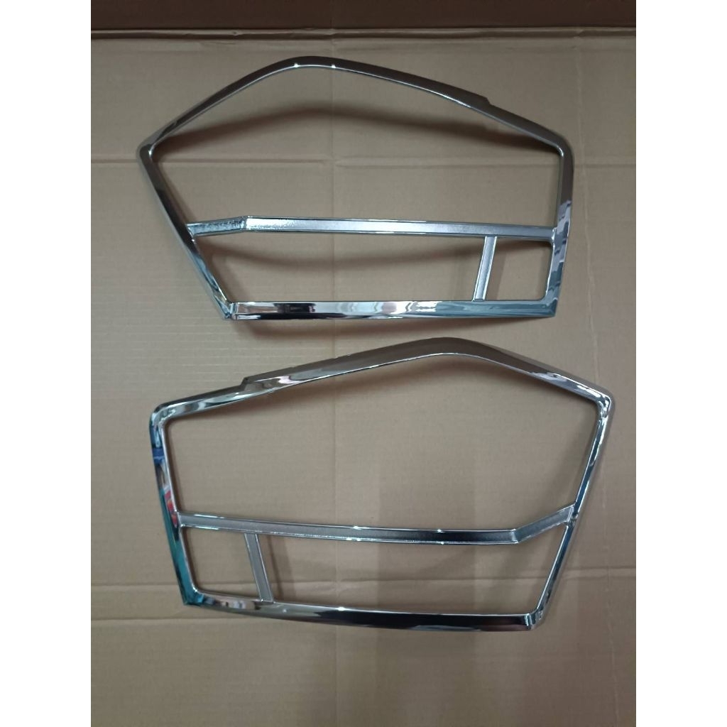 ครอบไฟท้าย Honda city ปี2008-2011 สีโครเมี่ยม 2ชิ้น