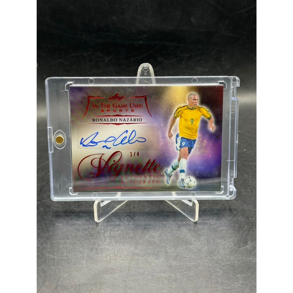 2025 Leaf In The Game Used Ronaldo Nazario Vignette SIGNED AUTO /4 #V-RN1