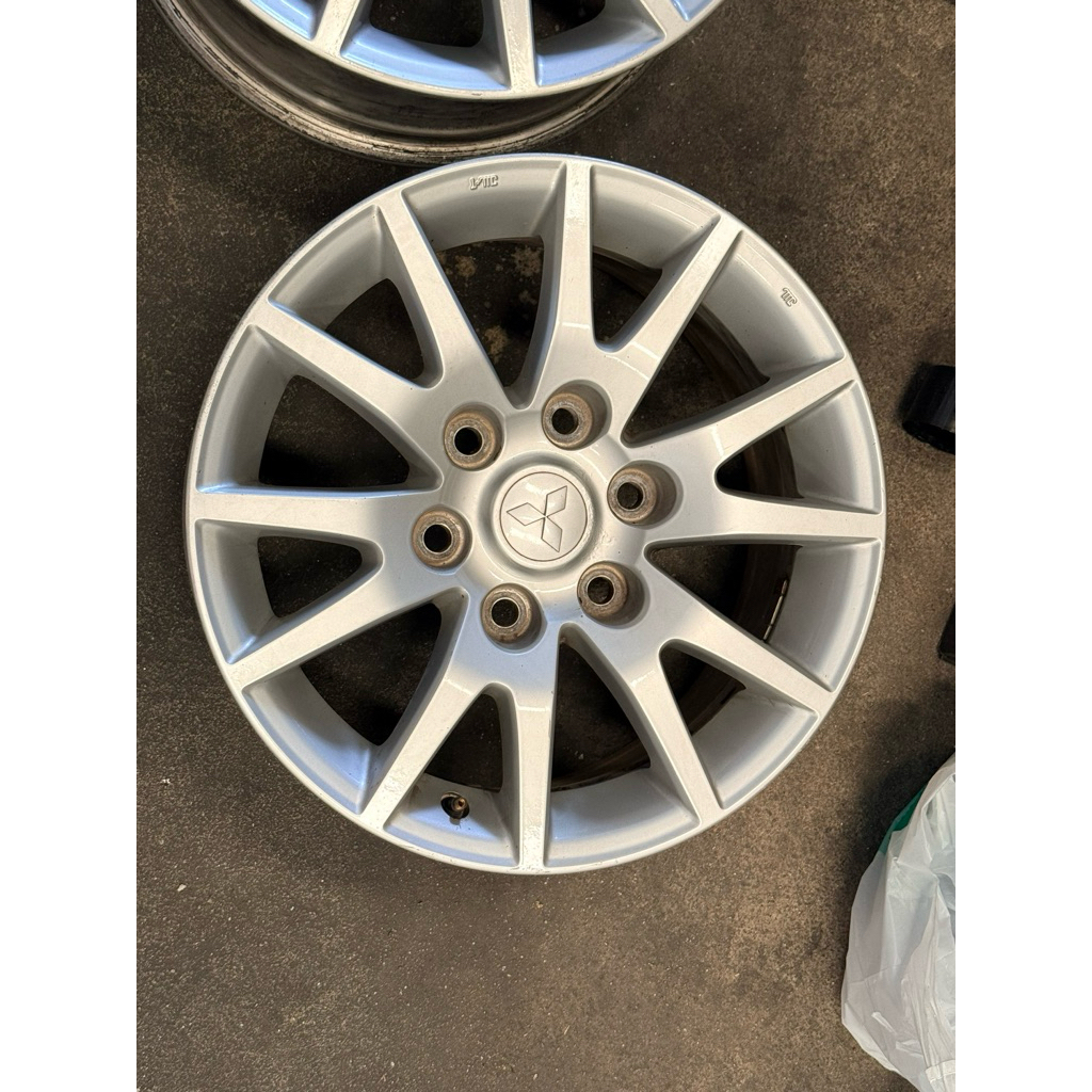 ล้อแม็ก Mitsubishi pajero ขอบ17 6รู139 ราคาต่อวง ซื้อแยกวงได้