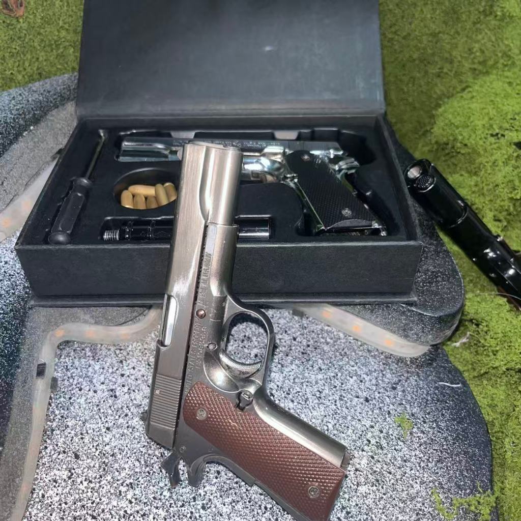โมเดล COLT M1911 1:2.05 ของตกแต่งบ้านสุดหรูหรา
