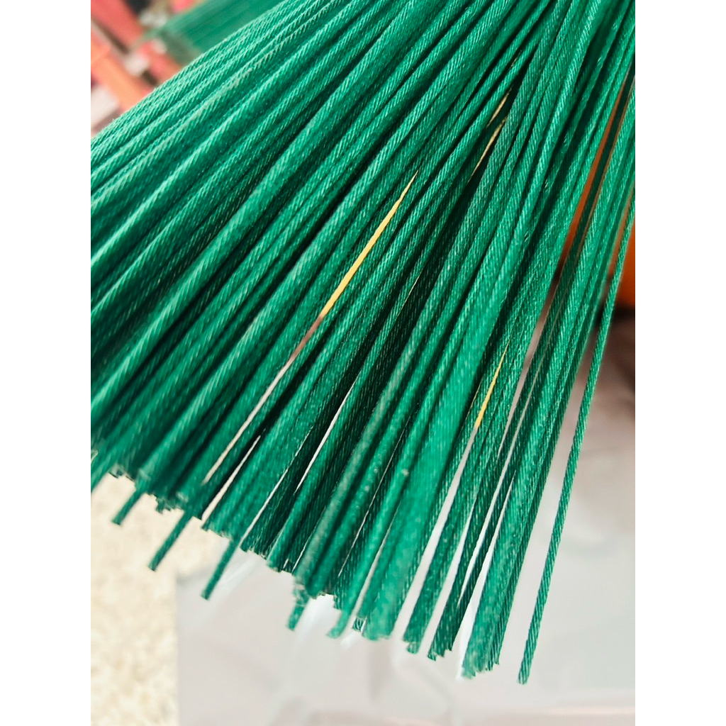 สายชนวน บั้งไฟ ชนวน ยาว 0.5เมตร  ชนวนเขียว 20 เส้น 109 บาท