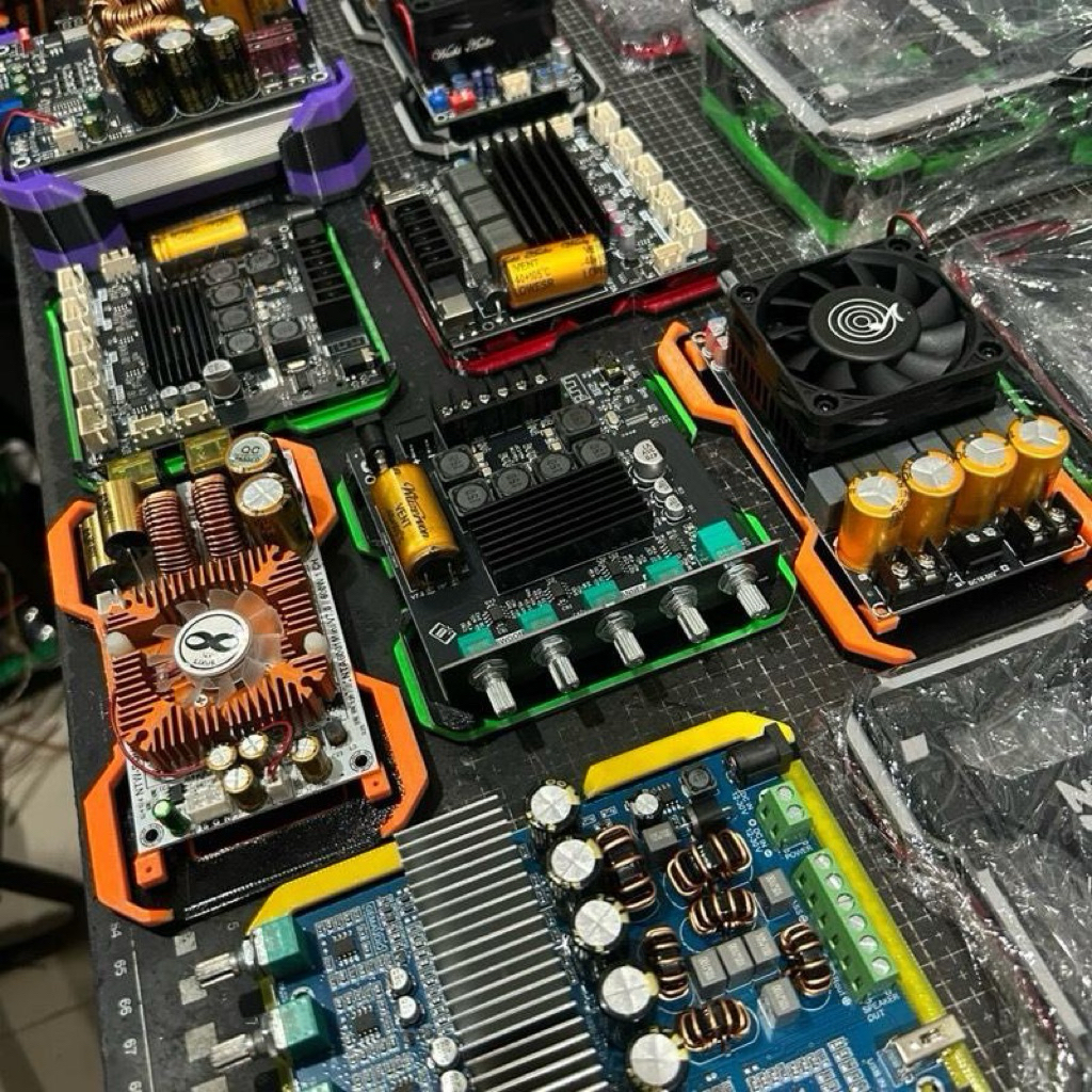 ฐานวางอุปกรณ์แอมป์จิ๋ว ฐาน3D ปริ้น อุปกรณ์ลำโพงบลูทูธDIY แอมป์ TB21 St21 สเต็ปอัพ สเต็ปดาวส์ ซับแยก 