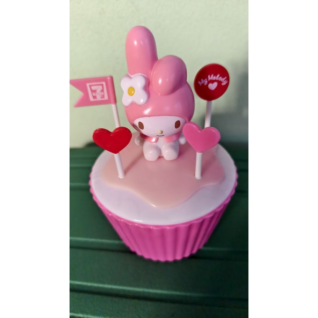 คัพเค้ก Sanrio ของพรีเมี่ยม 7-11