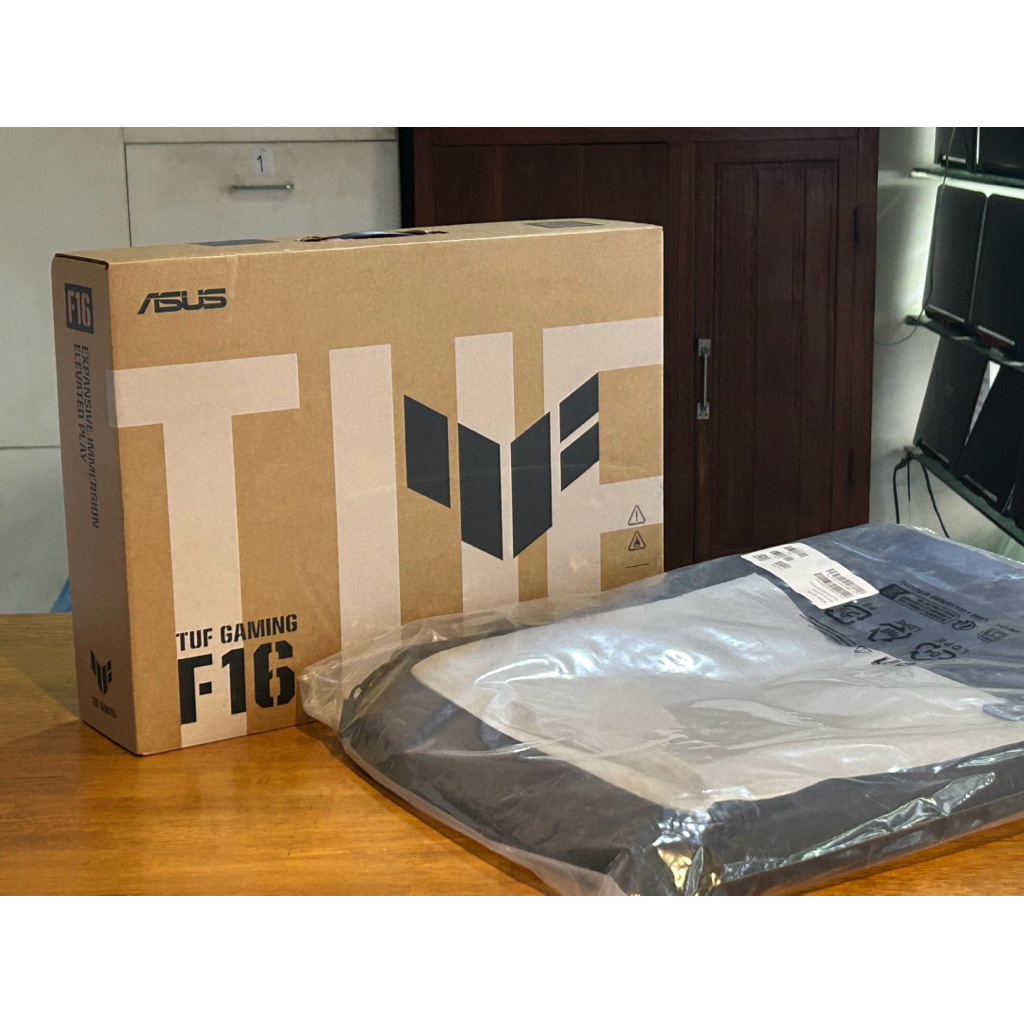 Asus TUF Gaming F16 FX608JH-RV002W (Jaeger Gray) Ram16GB RTX5050 sRGB100%