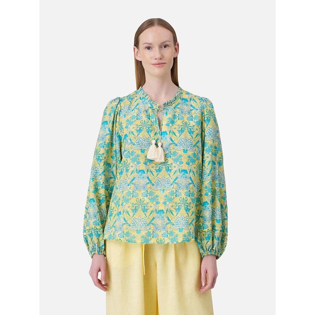 Kanthamat Loose Ruffle Neck Top