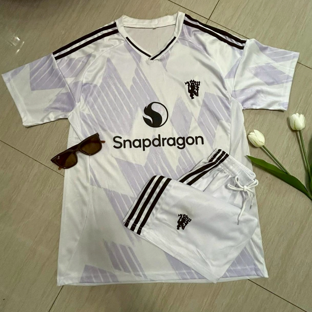 ใหม่ล่าสุด!!!เสื้อฟุตบอลพรีเมียร์ลีค เสื้อชุดฟุตบอลลดราคาพิเศษ เสื้อราคาถูก เสื้อฟุตบอลลดราคา