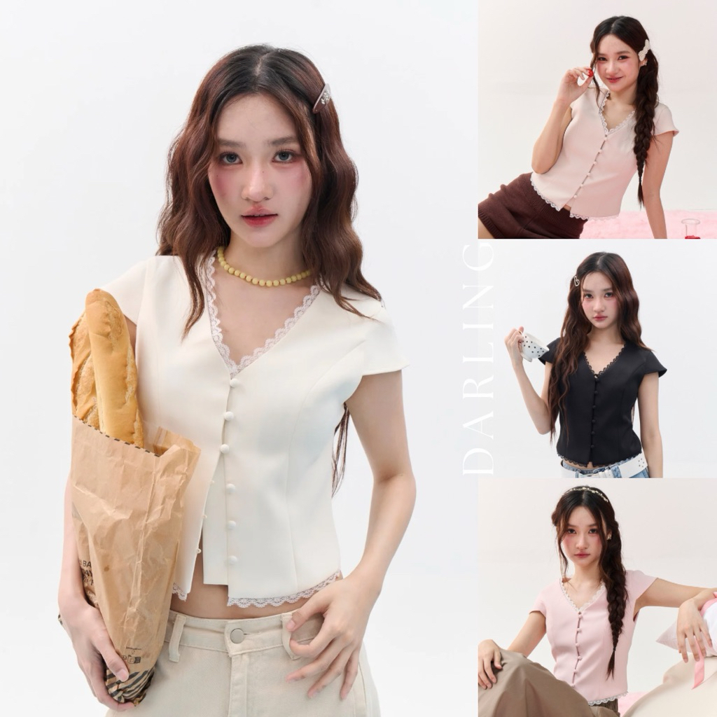 DARLING TOP (เฉพาะเสื้อ) เสื้อแขนกุดคอวี ผ้าเนื้อนุ่มอัดกาว ทรงสวยอยู่ตัว เพิ่มลูกเล่นด้วยลูกไม้ที่คอเสื้อและปลายเสื้อ