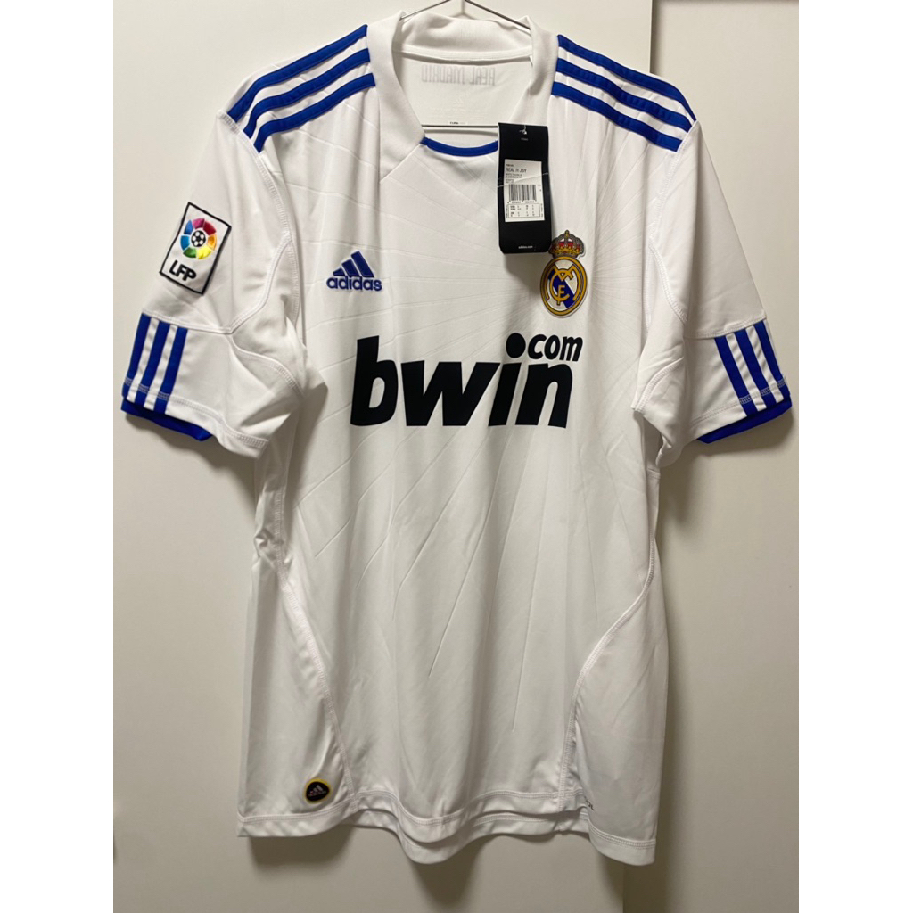 เสื้อบอล real madrid 2010/11 แฟนบอล ป้ายห้อย หลัง ronaldo7 แท้