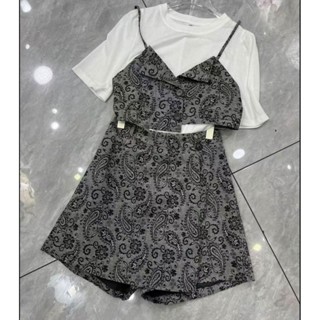 ชุดเซ็ท 3ชิ้น “แบรนด์ E Lin”เสื้อยืดแขนสั้้น+สายเดียว+กางเกง…