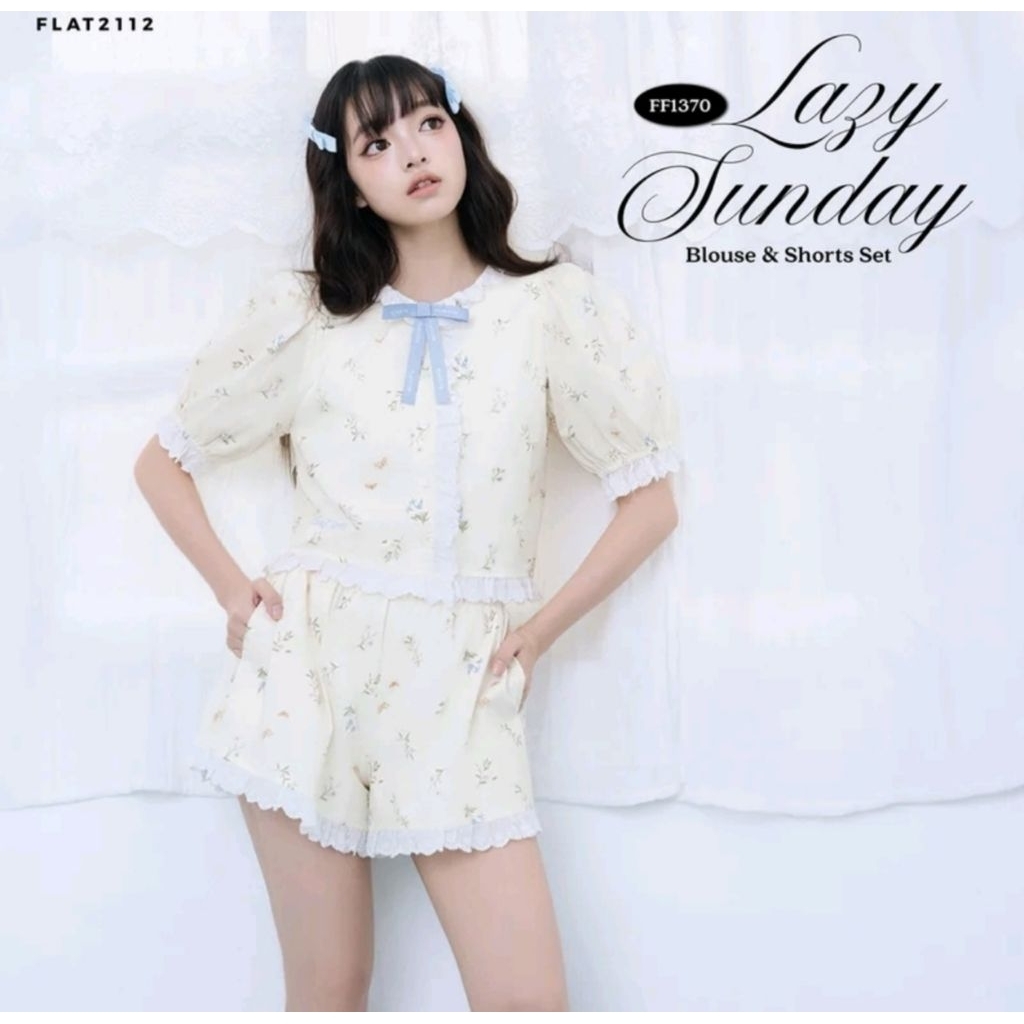 Flat2112 Lazy Sunday Set