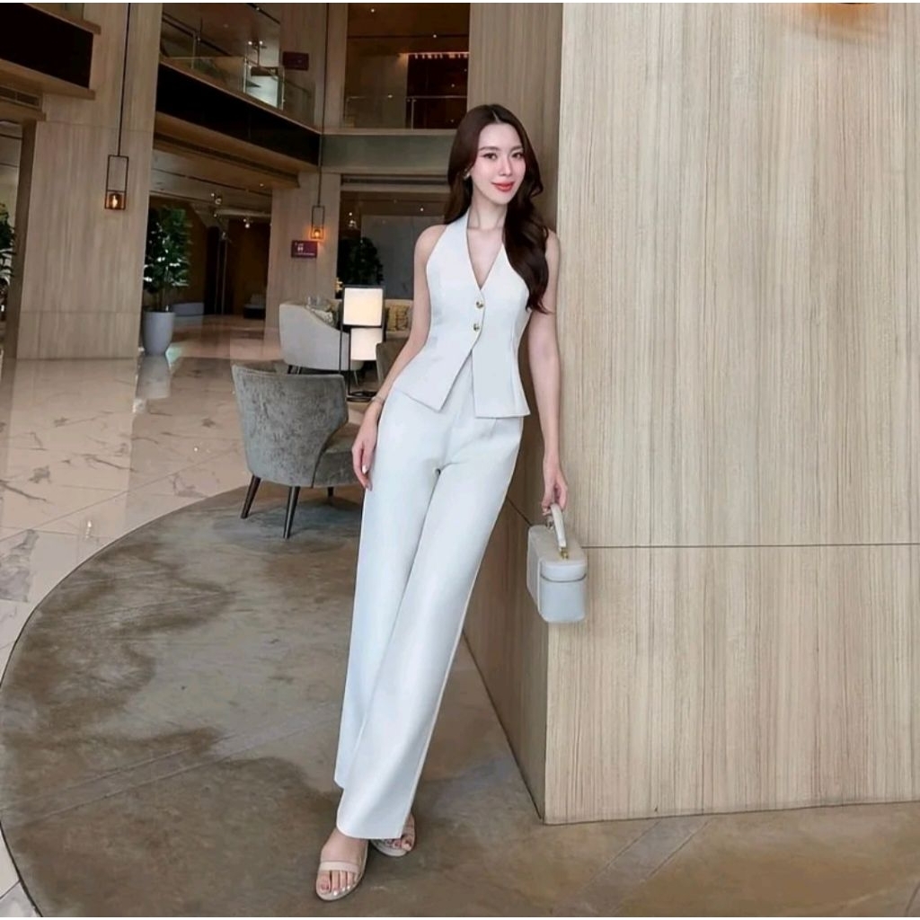 ชุดเซ็ต สีครีม งานป้าย Vellis Closet ส่งต่อ ไซส์ s 32-26-34