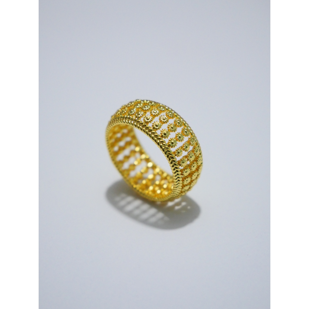 APPLE GOLD SHOP  รหัส RN-02  (แหวนลายดอกพิกุล ทองเคลือบแก้ว ) ทองหนัก 50สต.