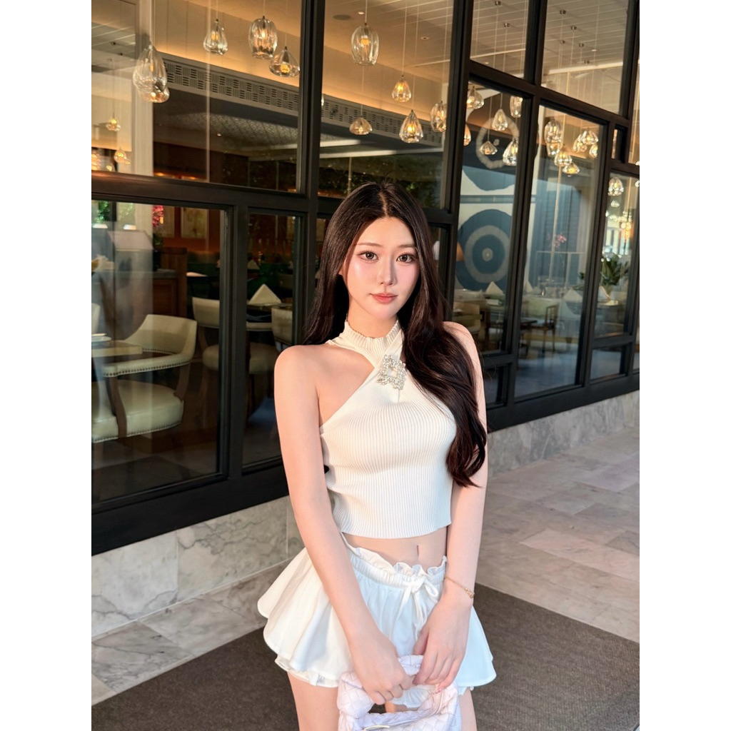 Noble Swan Set ชุดเซทเสื้อพร้อมกระโปรงกางเกง