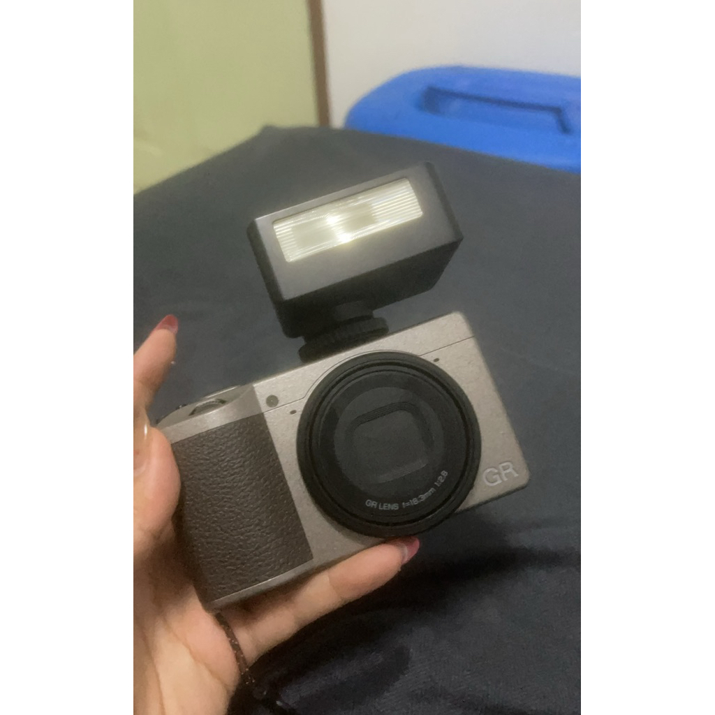 แฟลชกล้อง ricoh Godox im30