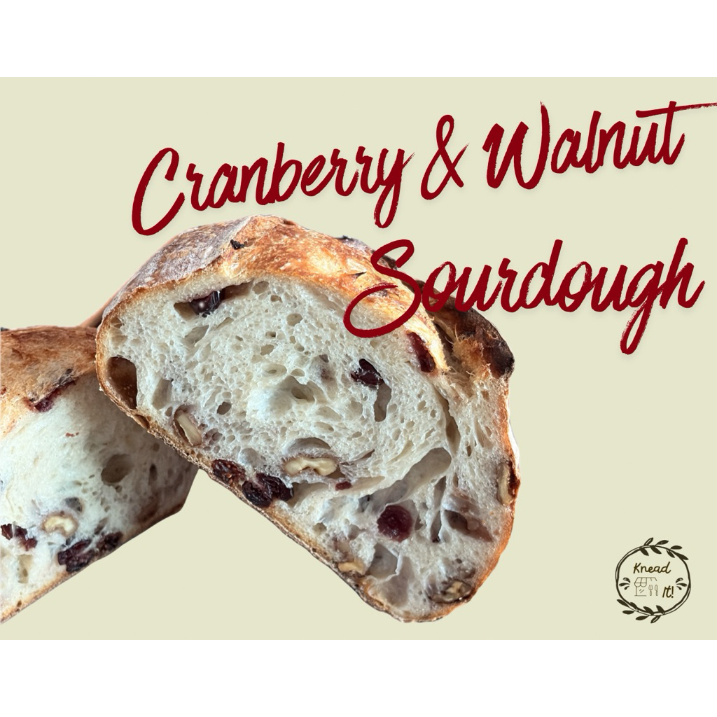 Cranberry & Walnut Sourdough (Country Bread) เปรี้ยวอมหวานหอมถั่ว (น้ำหนักก่อนอบ 650 กรัม)