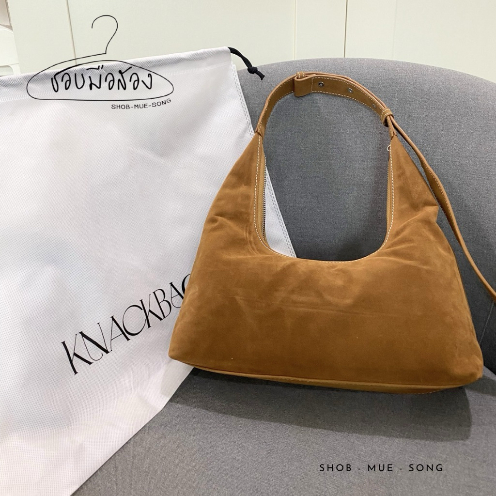 knack.bag กระเป๋า hobo ( M ) สะพายไหล่ หนังกลับ สีน้ำตาล มือสอง