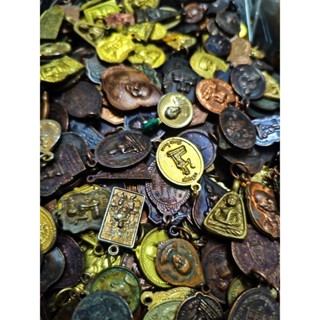 พระเหรียญ เนื้อโลหะ เหรียญเล็ก ชุดละ 20 เหรียญ 99 บาท พระบ้า…