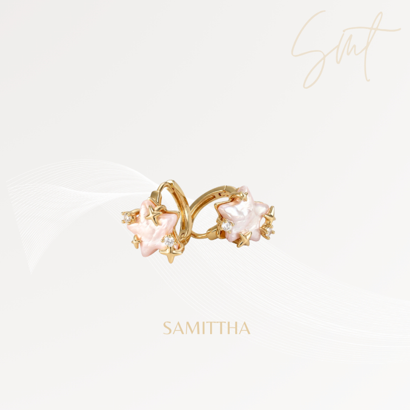 SAMITTHA ต่างหูห่วงมุกดาวชมพูประดับทอง สวยหวานเรียบหรู รุ่น Pink Starry Hoop [รับประกัน 14 วัน]
