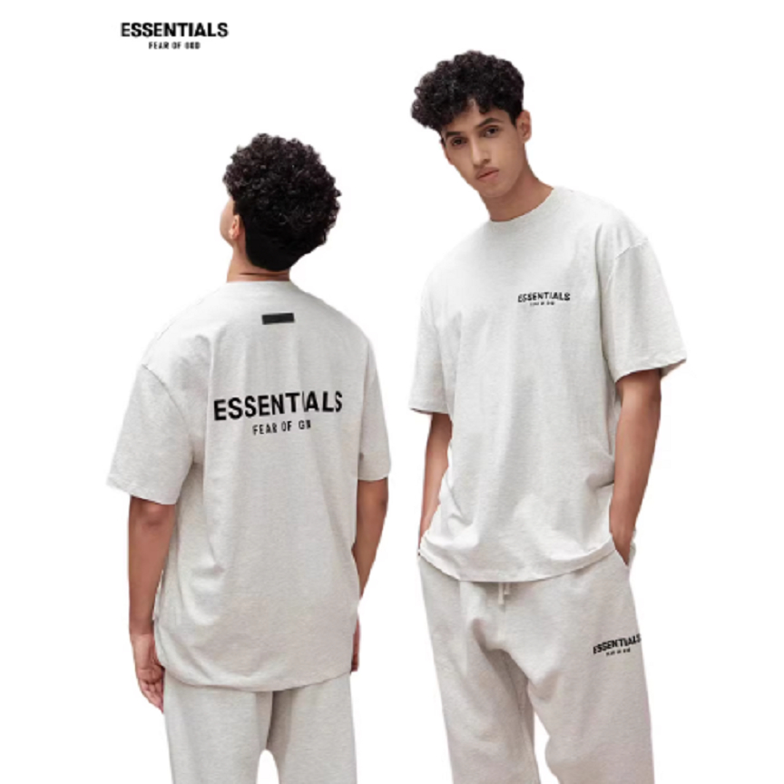 【ของแท้ 100%】ลดราคาล้างสต็อก Fear of God Essentials FOG Crewneck Tee SS22 สีเทา เสื้อยืดสตรีท ผ้าดี ทันสมัย ทุกเพศ