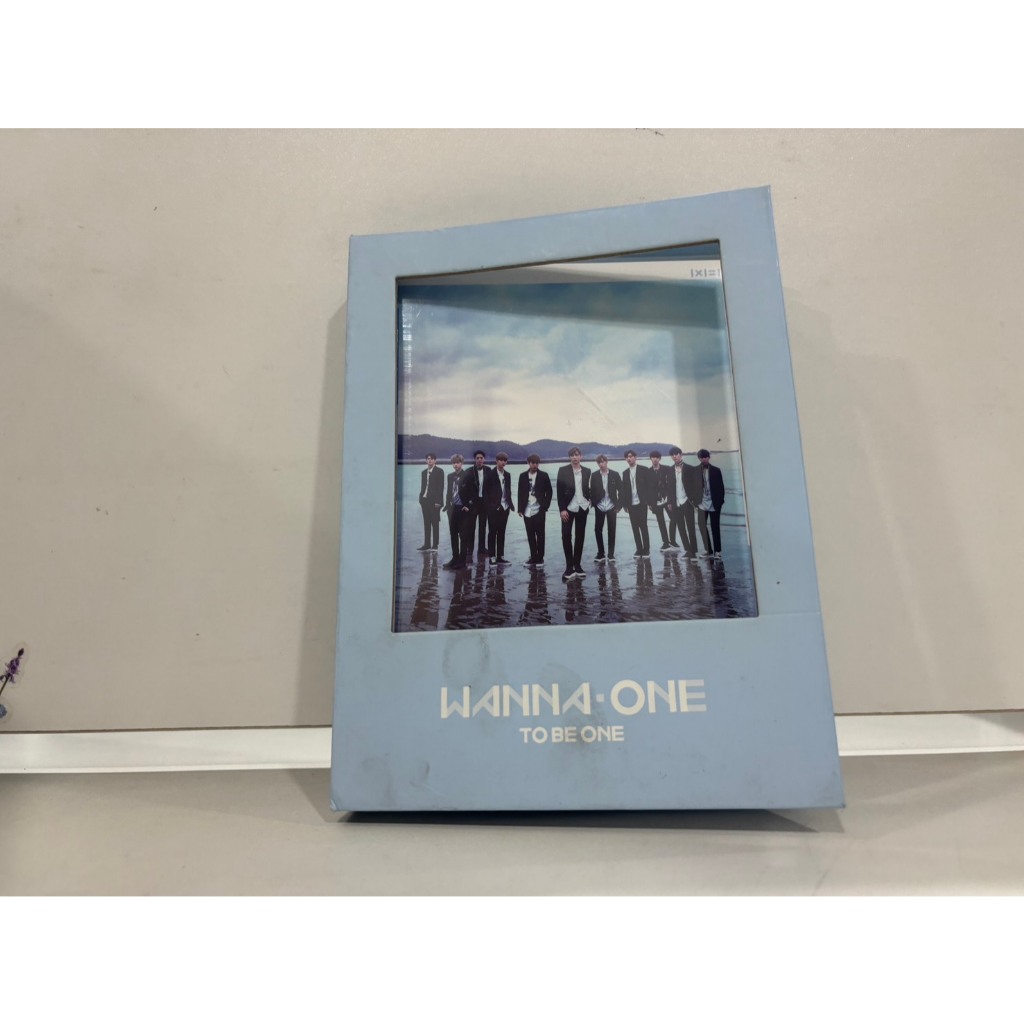 1 CD MUSIC  ซีดีเพลงเกาหลี   WANNA ONE - 1st Mini / 1X1=1 (TO BE ONE) B:Sky Ver.   (F3E15)
