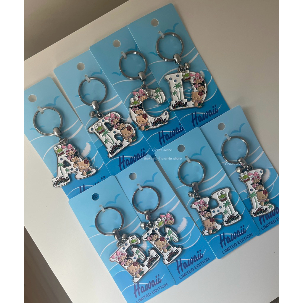 SALES ลดล้างสต้อก❗️ สินค้าพร้อมส่ง | Hello kitty Hawaii Alphabet keyring