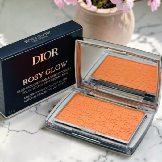 D.ior Rosy Glow Blush สี 004 Coral  4.4g มีสีและขนาดให้เลือก