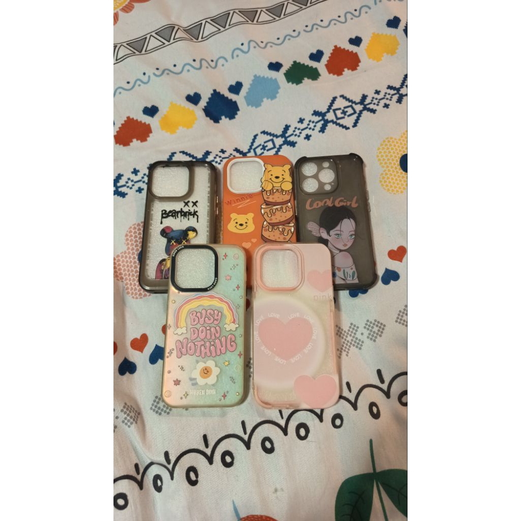 เคส iPhone 15 pro ( 4 แถม1 )