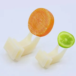 Ylife ส้อมให้อาหารนก เสียบอาหารให้นกจิกกิน เช่น กล้วย หรือ มะละกอ 1.8cm*2.8cm*3.6cm