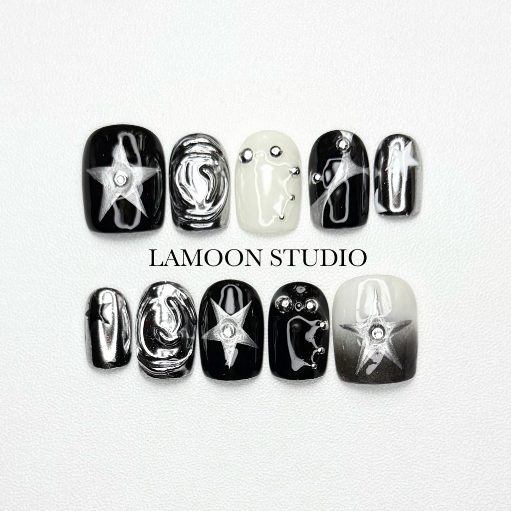 เล็บปลอมสำเร็จรูป โทนขาวดำ เจลแท้  ‼️พร้อมส่ง‼️ แถมอุปกรณ์