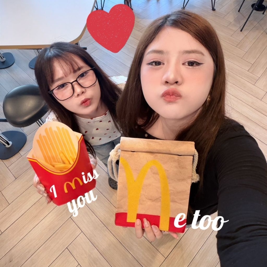 กระเป๋าถุง Mcdonald starbucks🍟กันน้ำมากกว่า70ลาย🌈10ใบขึ้นไปมีราคาส่ง🌈Made in Thailand