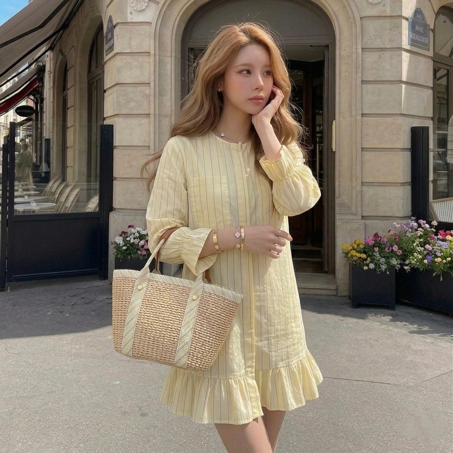 (พร้อมส่ง)รุ่น(GMG-Mikey Yellow/Blue/White)เสื้อเชิ้ตลายริ้วทรง Oversize ดีเทลแขนพองแต่งระบายสุดคิ้วท์ จะใส่เป็นมินิเดรส