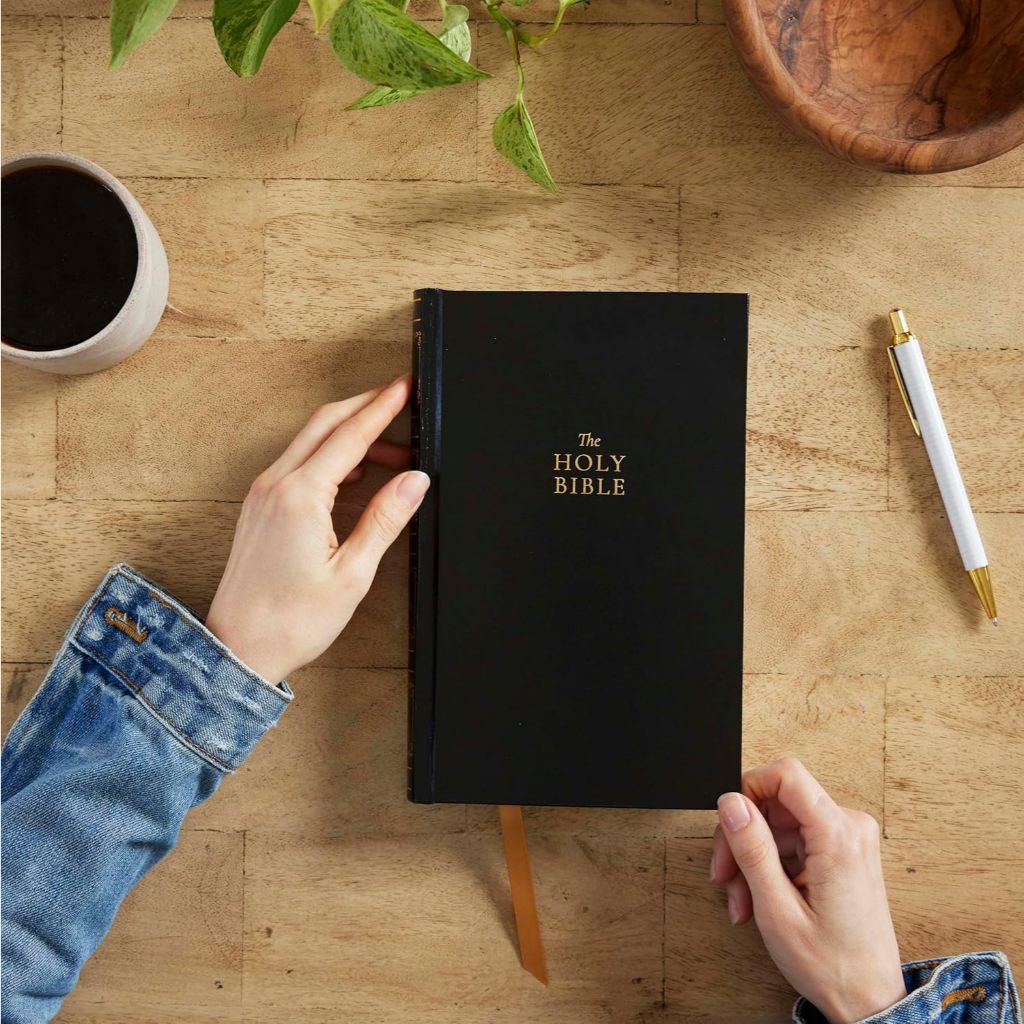 Holy Bible 1611 KJV with Apocrypha, Black Hardcover