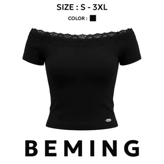 Bemingtop1174(S-3XL)-Karyi Top - เสื้อปาดไหล่ดีไซน์คอปาดแต่งลูกไม้ เพิ่มดีเทลอะไหล่โลโก้ BEMING