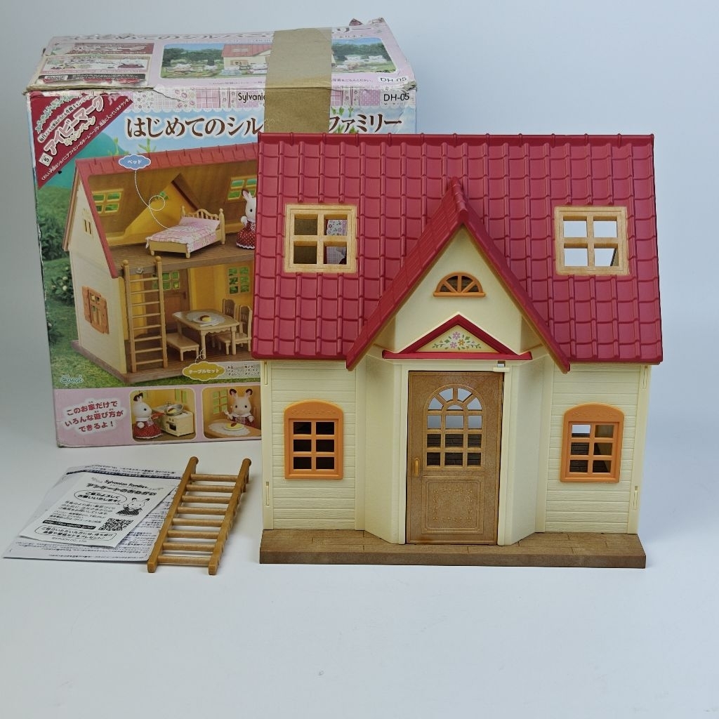 🏠 บ้านตุ๊กตากระต่าย และเฟอร์นิเจอร์โต๊ะ เตียง ครัว ซิลวาเนียน Red Roof Cosy Cottage Home: Sylvanian Families บ้านตุ๊กตา