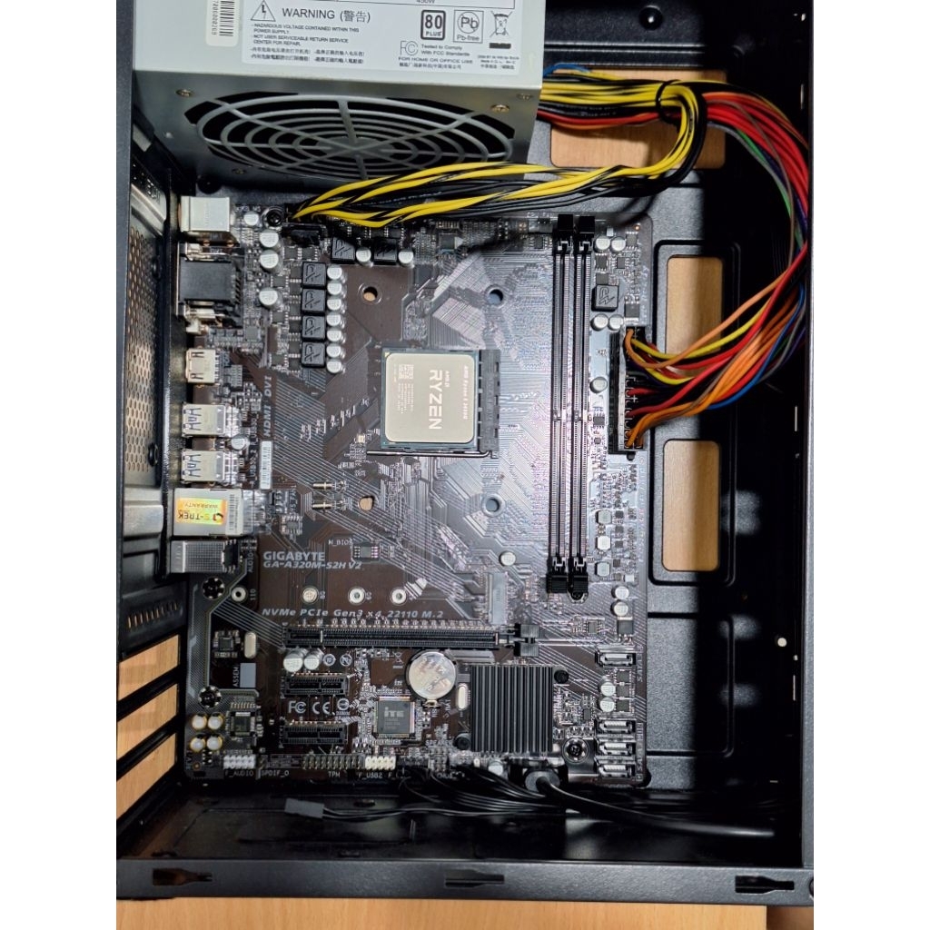 Mainboard AM4 Gigabyte A320m-S2H v2