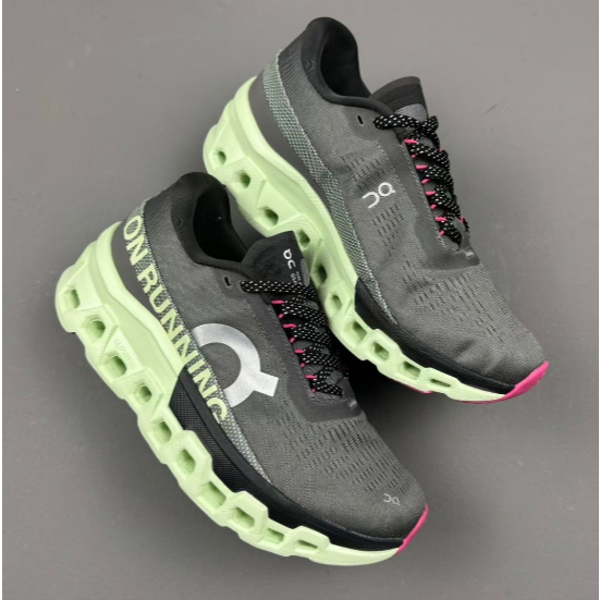 On Cloudmonster 2 low top Speedboard HelionTM gray