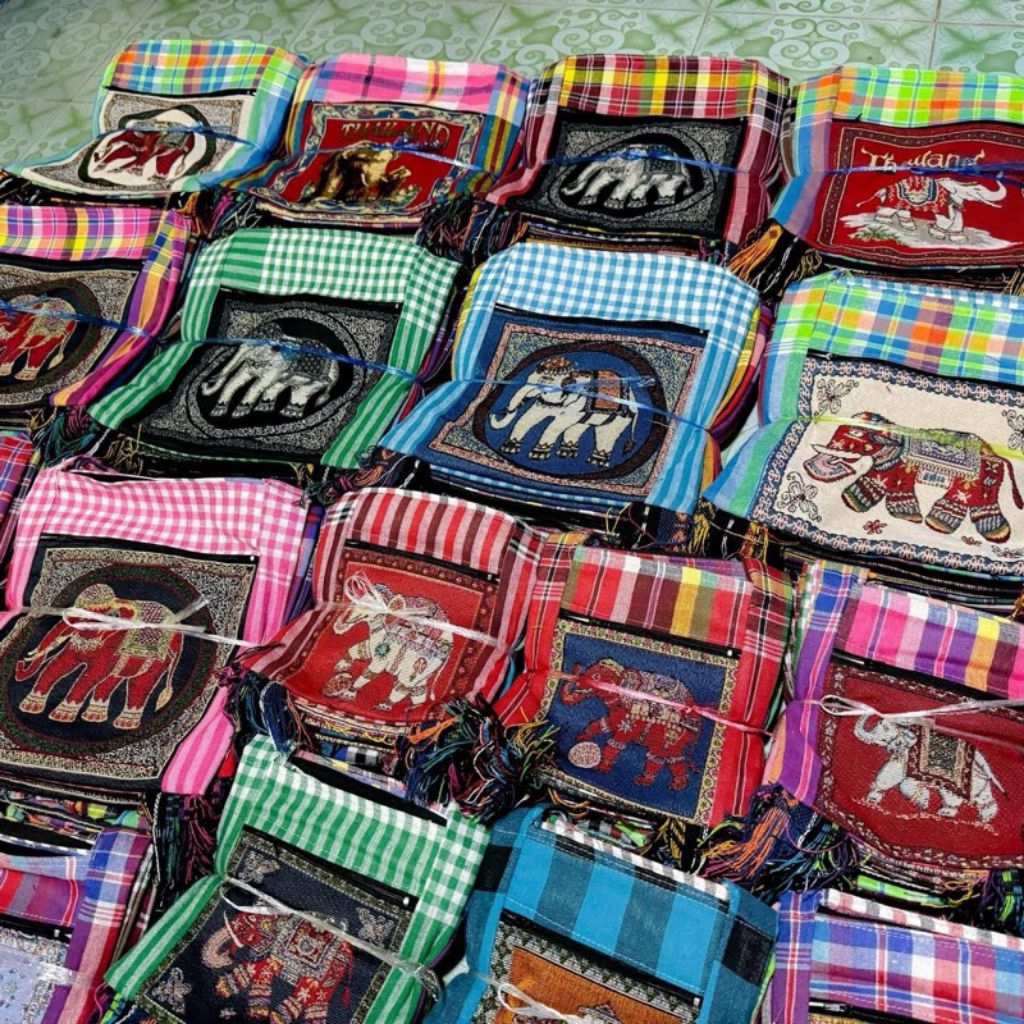 [ส่งฟรี]กระเป๋าย่ามลายช้าง ผ้าพื้นเมือง ลายช้างสวยงาม ขนาด 12x12 นิ้ว