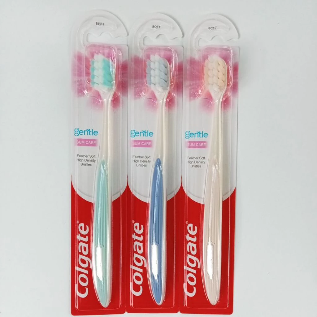 แปรงสีฟันคอลเกต เจนเทิล กัมแคร์ สำหรับผู้ใหญ่ (1 ชิ้น) สุ่มสี