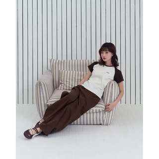 Calm cut T-shirt two tone เสื้อยืดแต่งแขนทูโทน แต่งป้ายโลโก้
