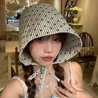 Miss_J พร้อมส่งจากกทม🎀หมวกทรงบักเก็ตลายทางสไตล์ฝรั่งเศสช่วยให้ใบหน้าดูเล็กลง
