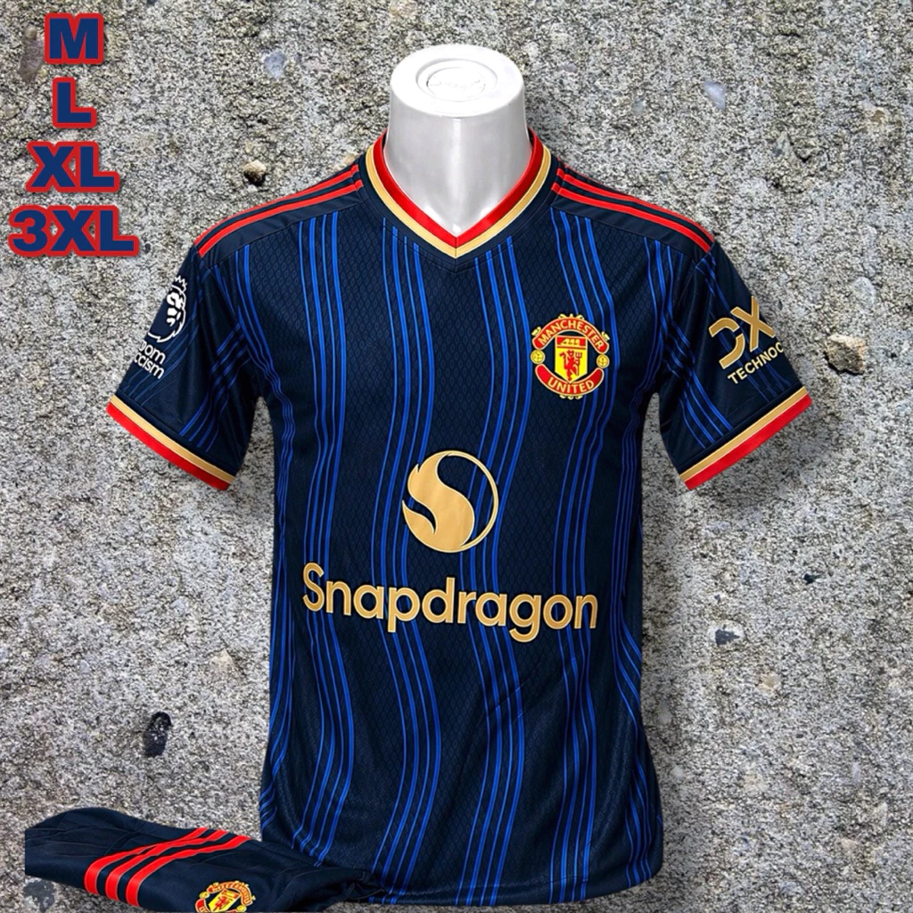 ชุดฟุตบอลผู้ชาย MU ฤดูกาลใหม่ล่าสุด 2026 มีไซส์ M ถึง 3XL มีเสื้อพร้อมกางเกง