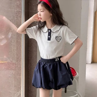 เสื้อโปโลไหมน้ำแข็งลายร่องสไตล์เกาหลีสำหรับเด็กผู้หญิง พร้อมงานปัก — สัมผัสนุ่มสบาย เรียบง่าย และสวมใส่ได้หลากหลายโอกาส