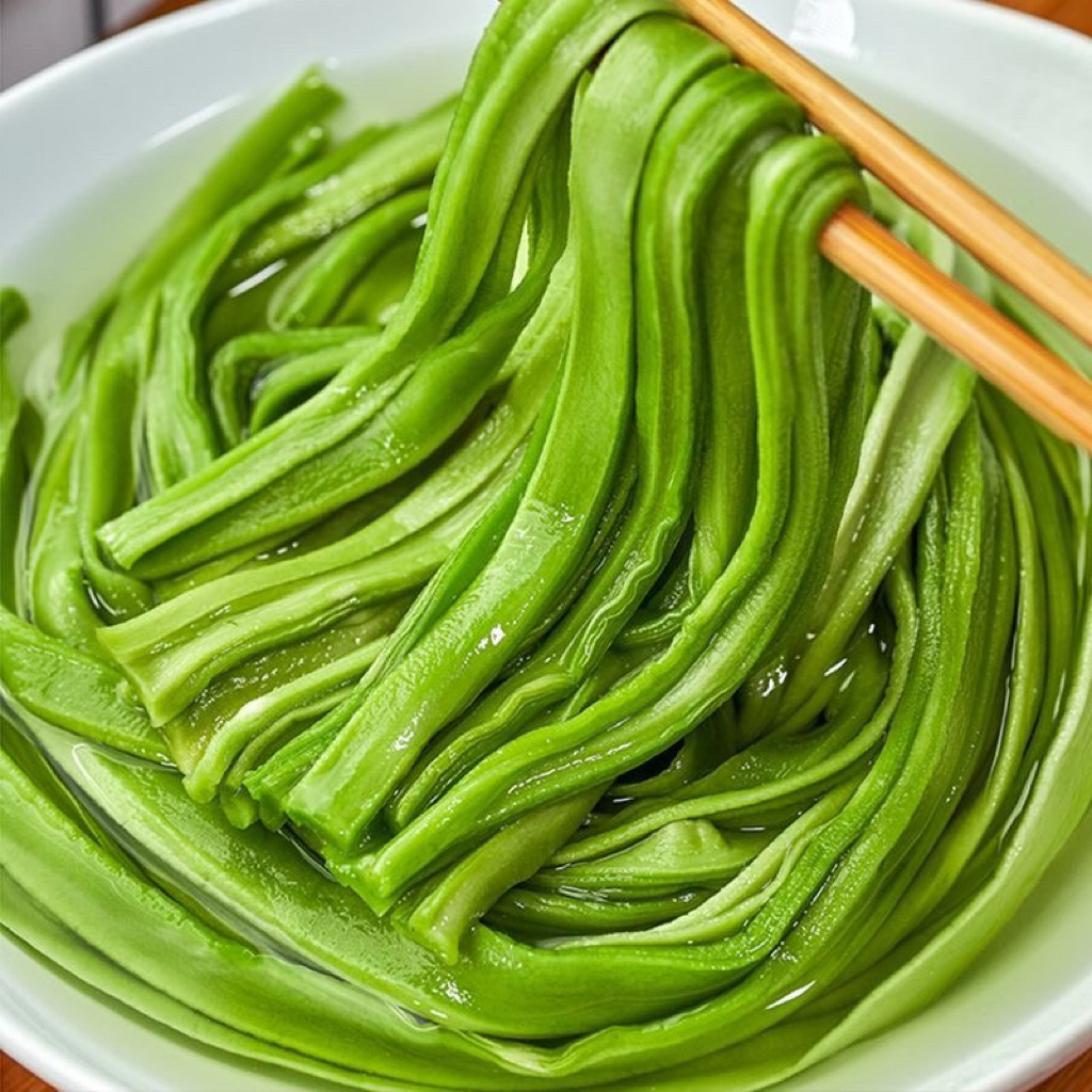งูเขียว ผักกรอบก๊งฉ่าย貢菜干100g