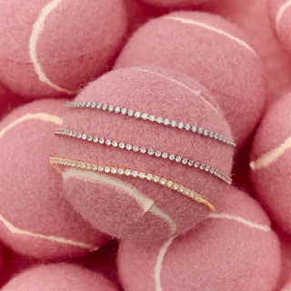 Tennis Bracelet สร้อยข้อมือประดับเพทายปรับขนาดได้