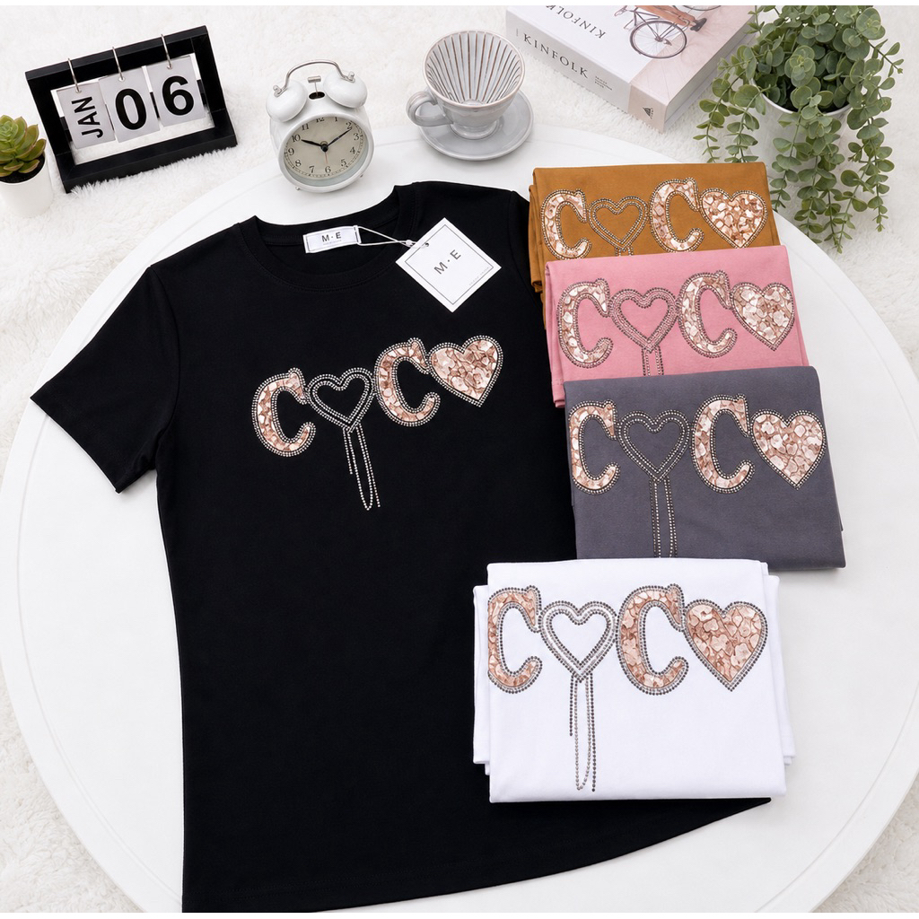 เสื้อยืดคอกลมแขนสั้น รีดเพชรลาย CC หัวใจ ป้าย ME